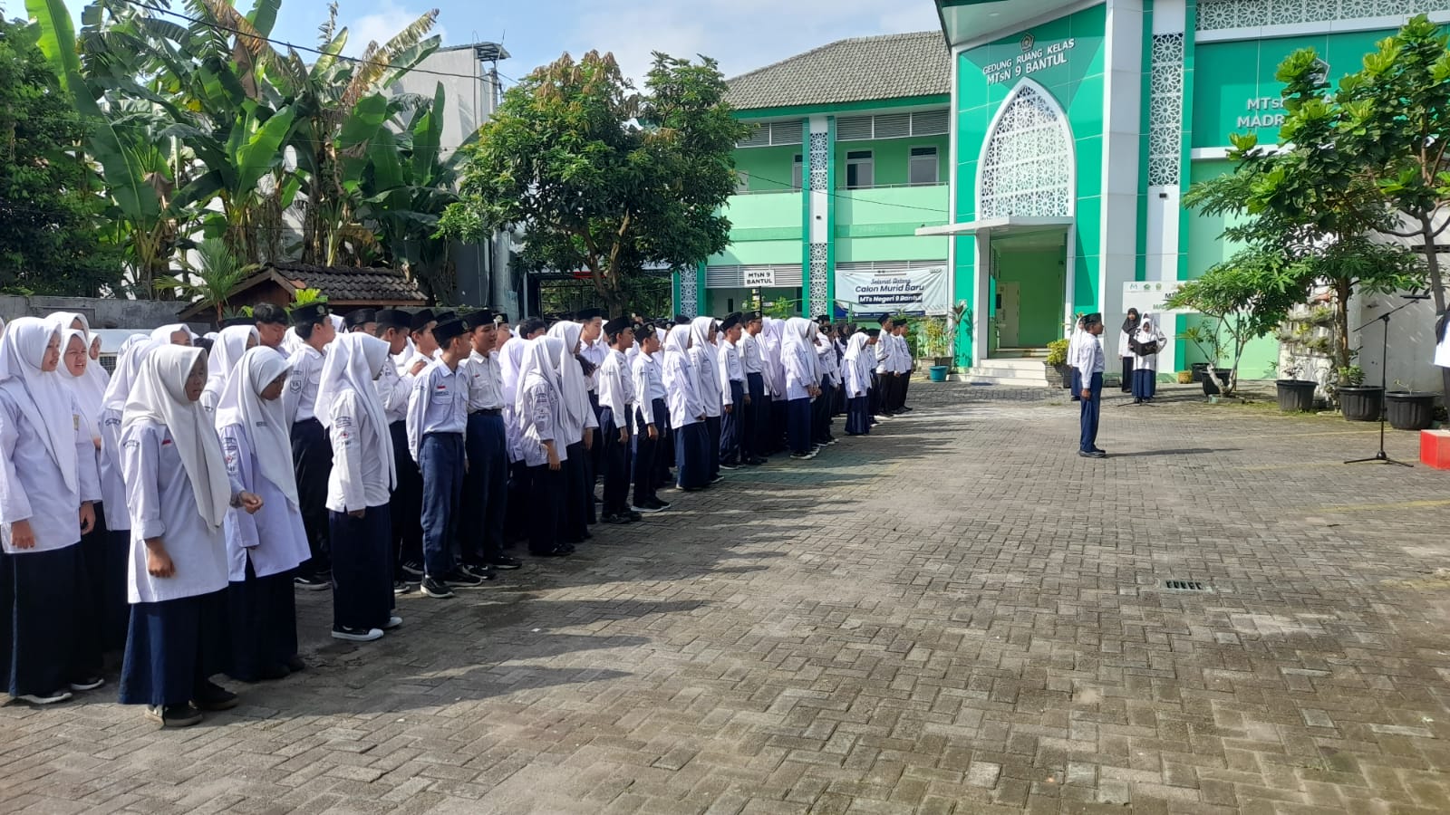Apel Hardiknas 2026 di MTsN 9 Bantul Berlangsung Tertib dan Penuh Semangat